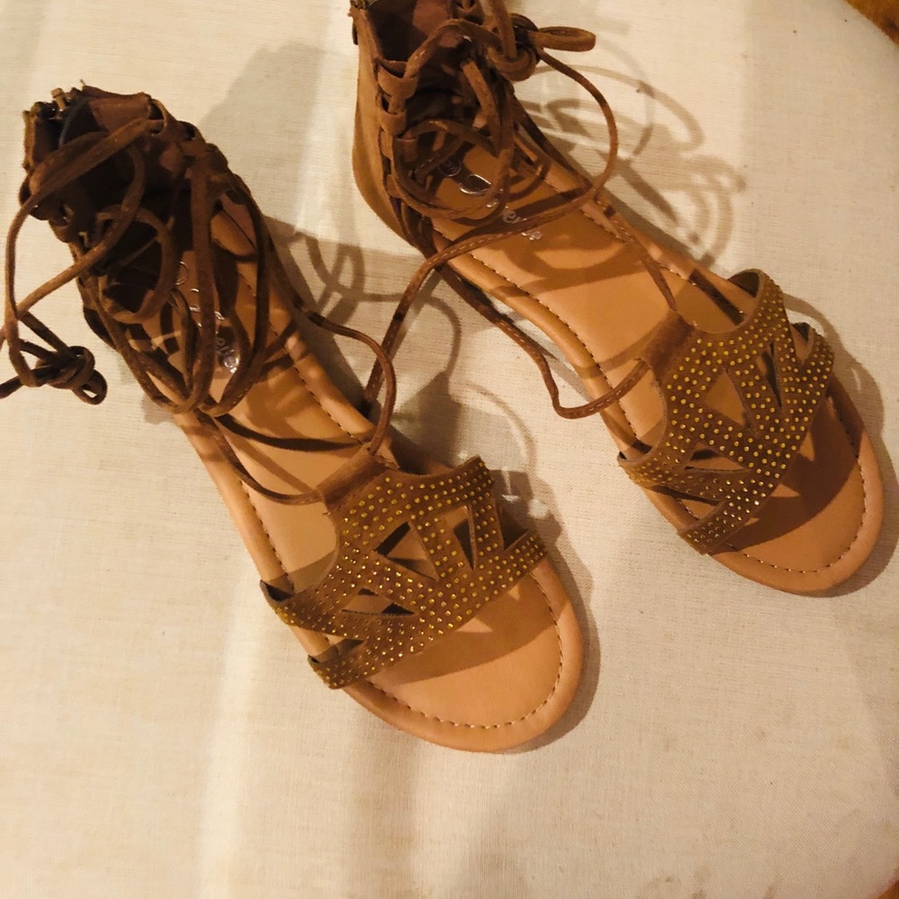 Foverlink Favorite -47.  Gladiator Sandal
